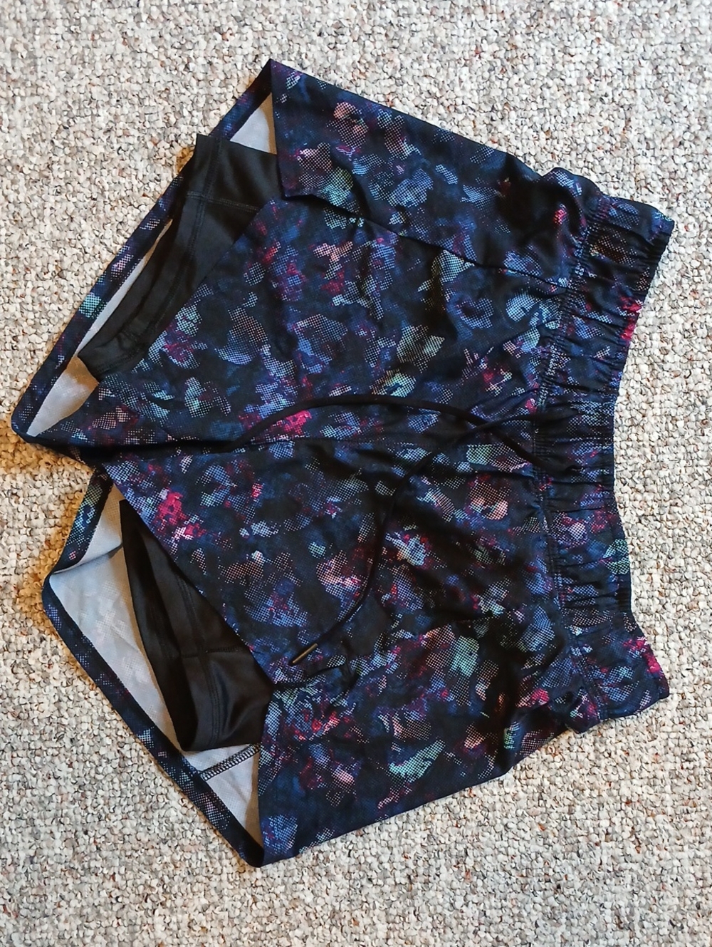 Women’s Black Floral Print Athletic Shorts